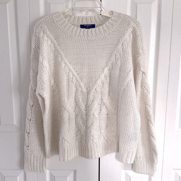 Cara Santana Apt. 9 Sweaters - Gently Worn Cara Santana Apt. 9 White Ivory Super Soft Cable Knit Sweater - M